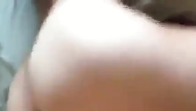 Ozbek talabalari kamera oldida muloyim jinsiy aloqada bolishmoqda.