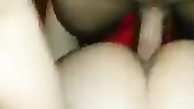 Men ozbek ayolini yoqimli dumbali it uslubida sikdim.